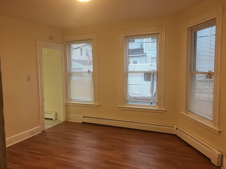 28 Cedar St #1 — Photo 20