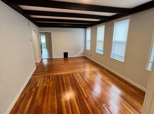 186 Chelsea St FLOOR 2, Boston, MA 02128