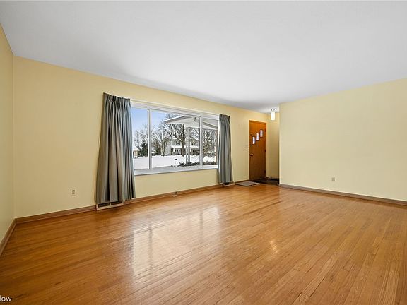 2nd image of 6103 Millwood Dr