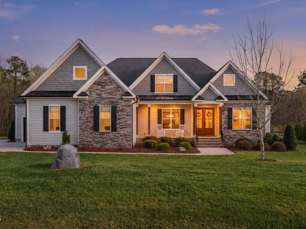 90 Old Spur Rd, Youngsville, NC 27596