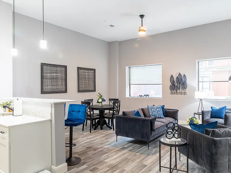 The Residence at 1000 Elm — Photo 98