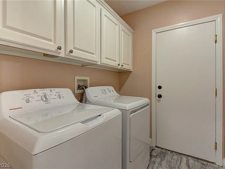 5862 Bluthe Bridge Ave — Photo 16