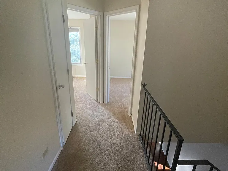 1151 Brockton Ct — Photo 8