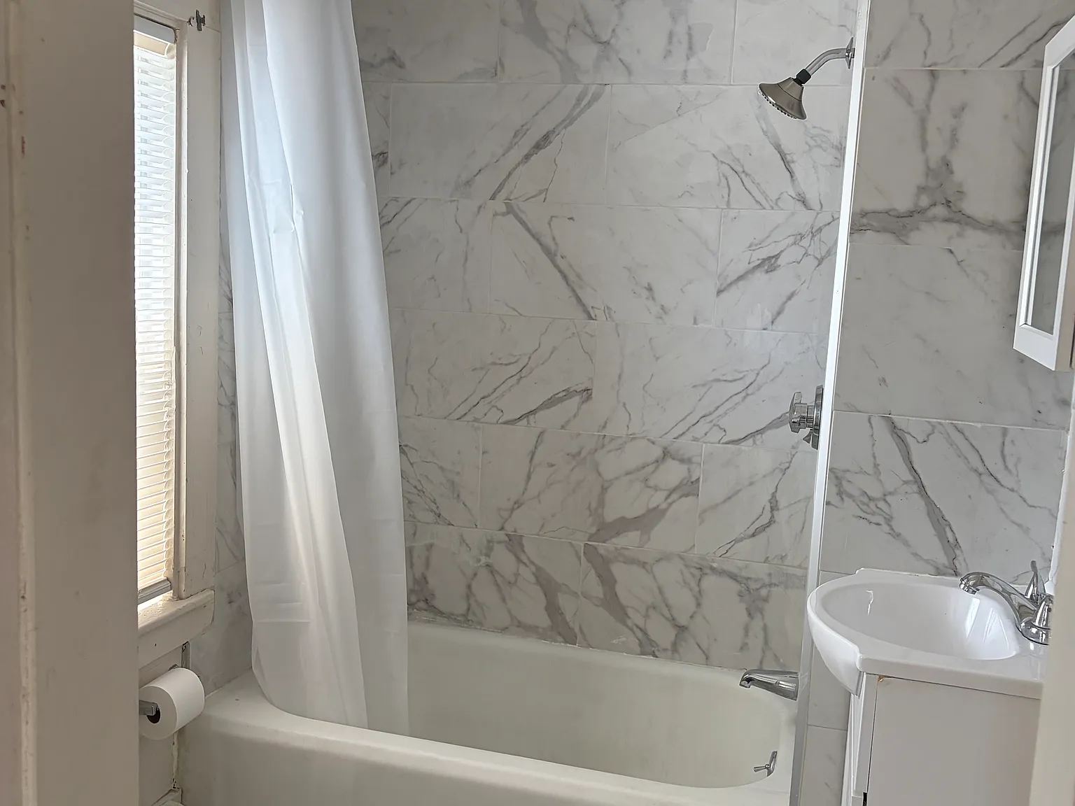 2 bed, $2,500 — Photo 1