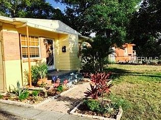 3rd image of 817 Romano Ave #3