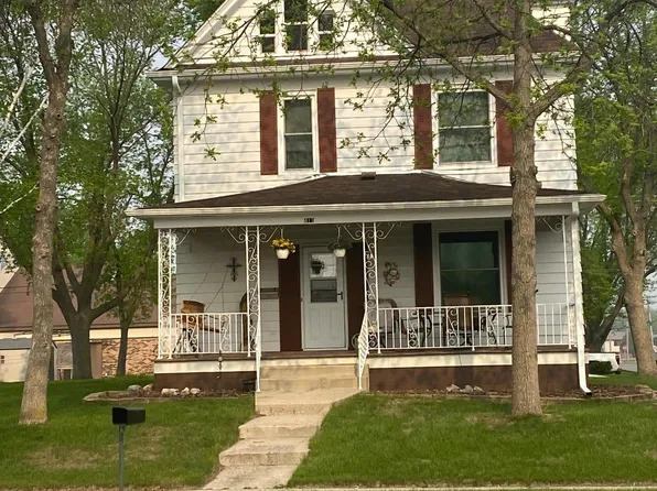 411 14th St N, Benson, MN 56215