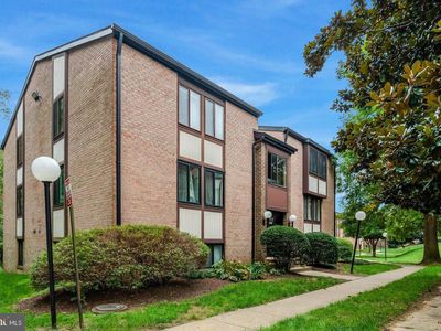 3105 Buccaneer Ct APT 201, Fairfax, VA, 22031