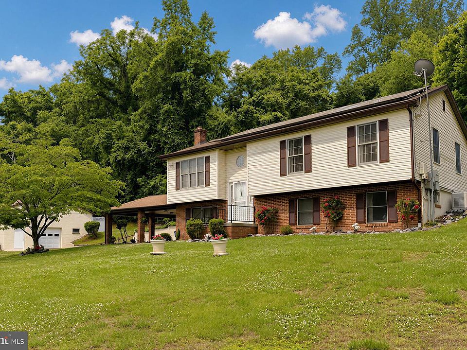 1st image of 23401 Hawkins Dr