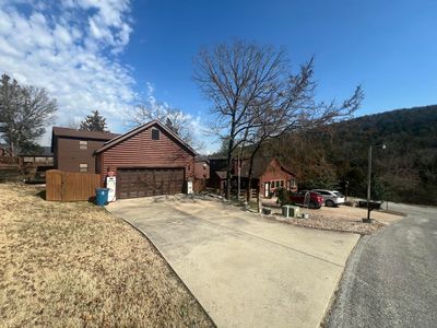 110 Pioneer Way, Hollister, MO, 65672