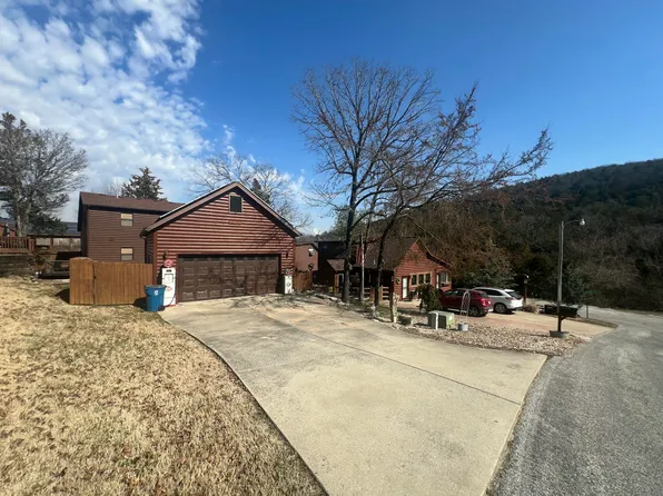 110 Pioneer Way, Hollister, MO 65672