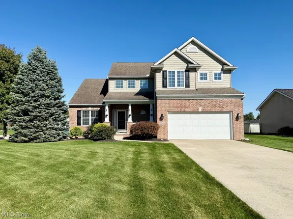 13152 Kensington Dr, Grafton, OH 44044
