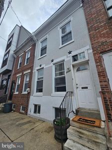 2041 Manton St, Philadelphia, PA, 19146