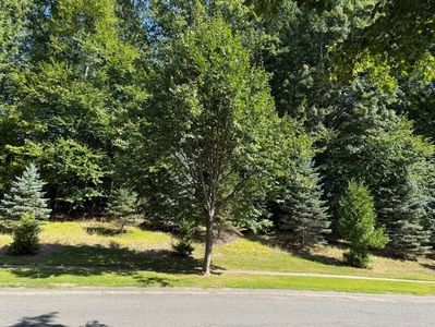 25 Pembroke Ter, East Longmeadow, MA, 01028