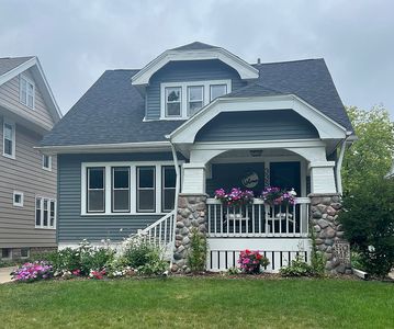 335 N 68th St, Wauwatosa, WI, 53213
