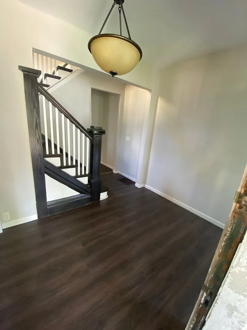 158 Northwood Ave — Photo 3