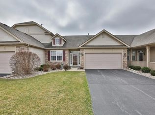 1225 Auburn Meadow Ln, Schererville, IN 46375