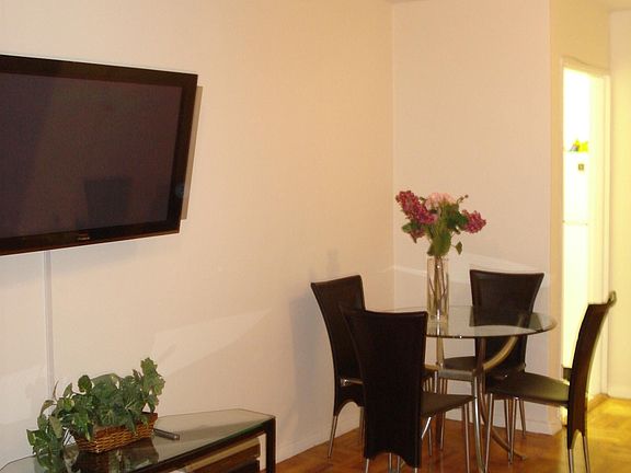 3rd image of 200 E 74th St APT 16G