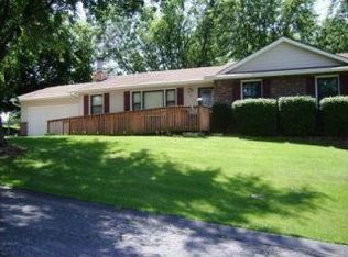 101 Brookstone Dr, Festus, MO 63028