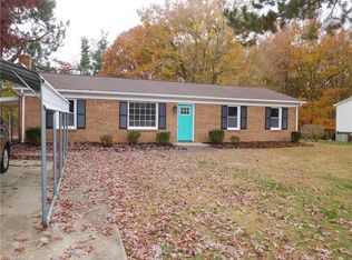 5050 Woodsboro Ln, Winston Salem, NC 27105