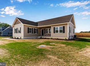 3 Elton Dr, Carlisle, PA 17015