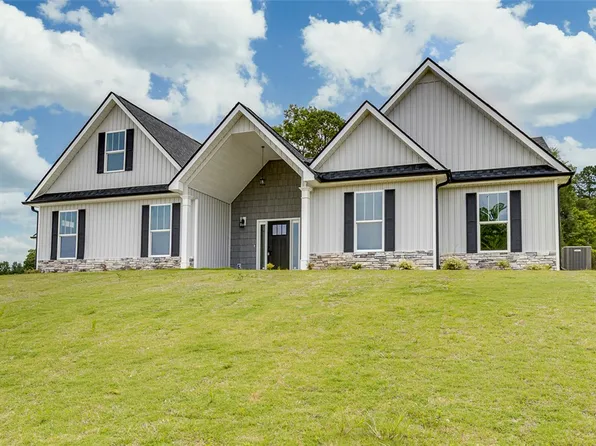 110 Hinton Farms Dr, Easley, SC 29640