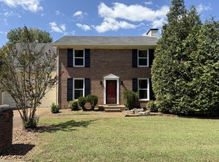 1200 Springwood Dr, Old Hickory, TN 37138