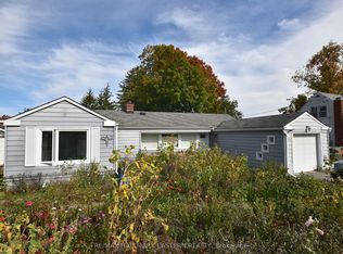 726 Fairbairn St, Peterborough, ON K9H 6B6