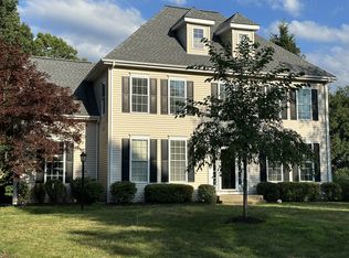 41 Buckingham Rd, Avon, CT 06001