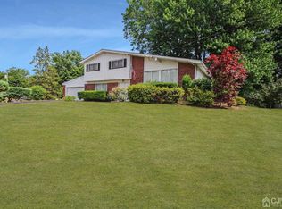 22 Bruning Rd, East Brunswick, NJ 08816