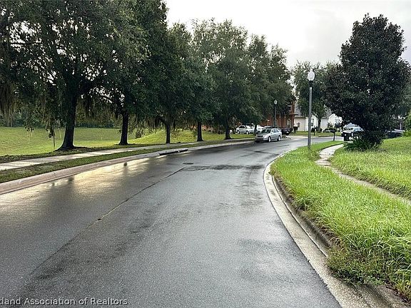 5th image of 1692 Scrub Jay Rd