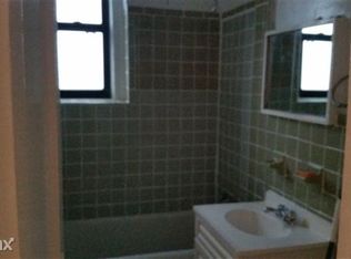 2589 35th St, Astoria, NY 11103