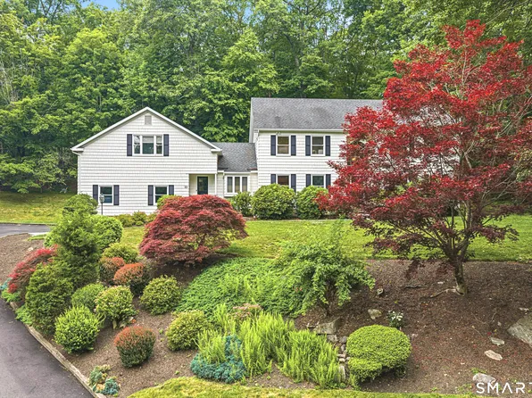 11 Hunt Lane, Weston, CT 06883