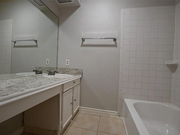 4615 Fitzwater Dr — Photo 15
