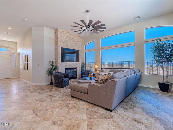 4th image of 3765 Surrey Hills Ln