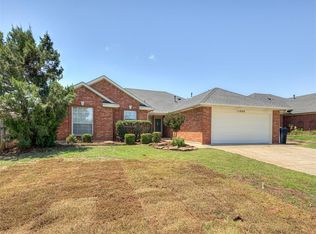 11908 NW 7th St, Yukon, OK 73099