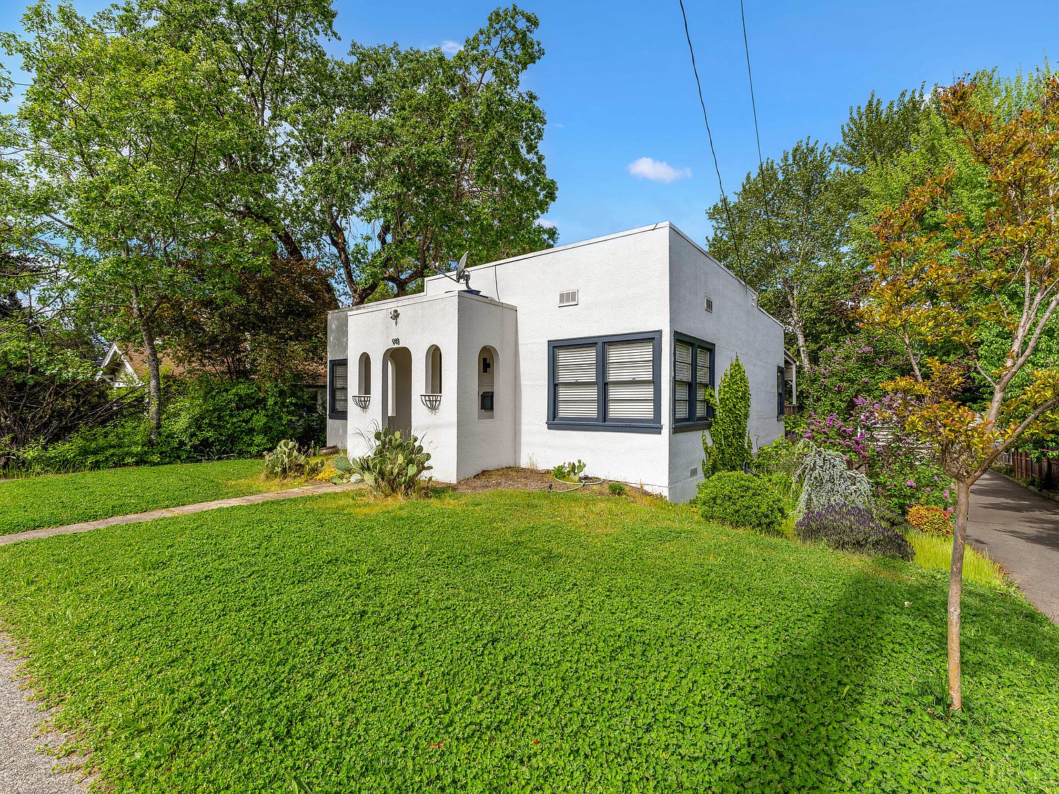 918 NE 8th St, Grants Pass, OR 97526 | Zillow