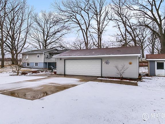 5th image of 237 E Lakewood Blvd