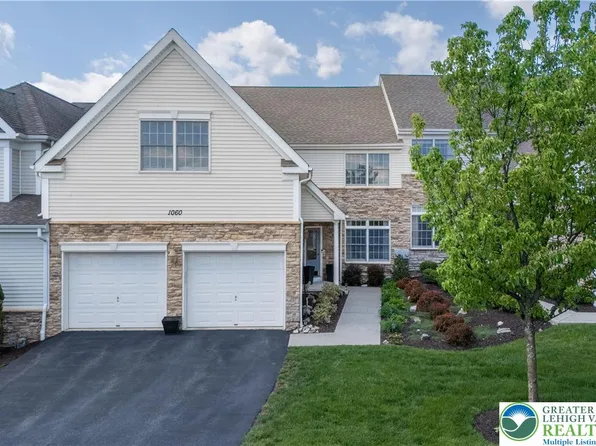 1060 E Homestead Ln, Easton, PA 18042