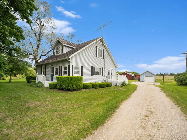 2143 135th Ave, Hopkins, MI 49328