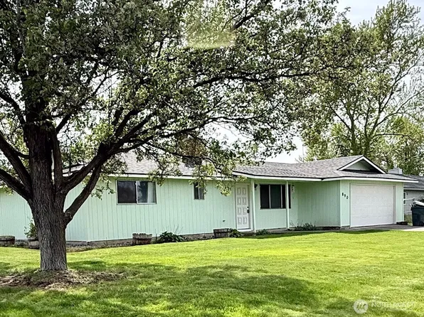 890 E Kennedy Avenue, Hermiston, OR 97838