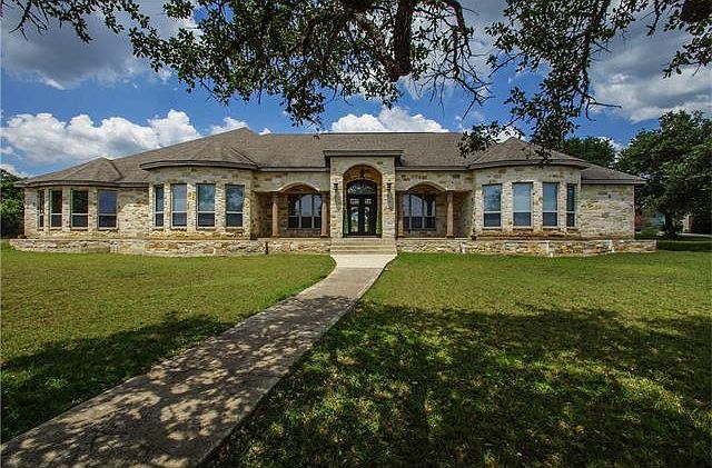 1st image of 201 Oak Forest Dr