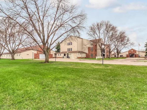 3306 Village Green Blvd APT 304, Moorhead, MN 56560