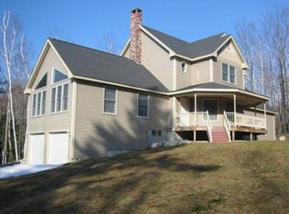 8 Wild Acres Rd, Raymond, ME 04071