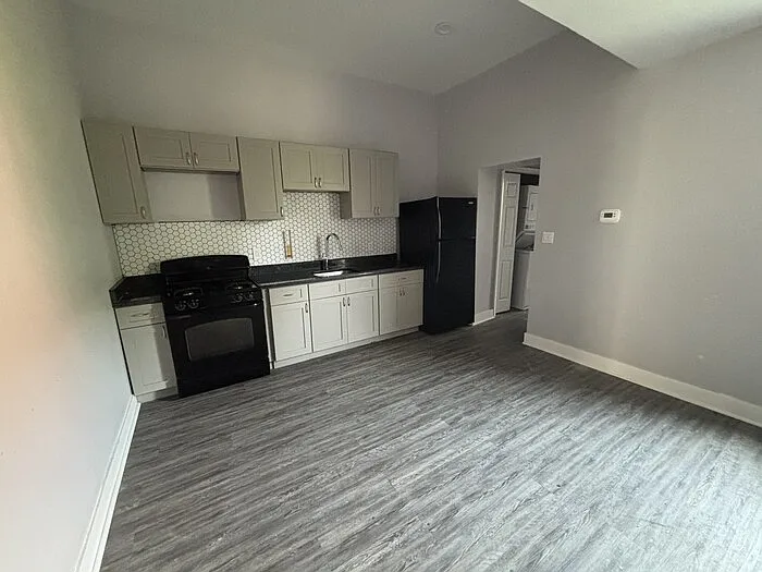 1299 Myrtle Ave #1