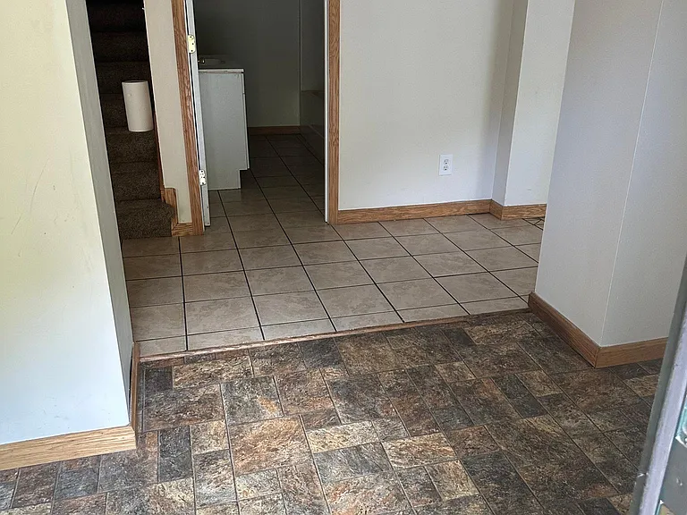 844 S Park Rd SE — Photo 17