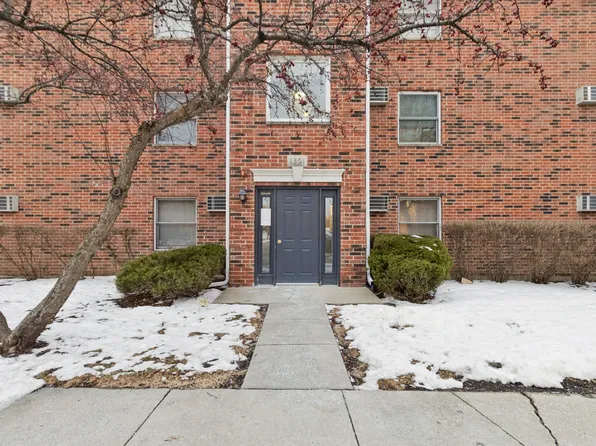 1351 Cunat Ct APT 3C, Lake In The Hills, IL 60156