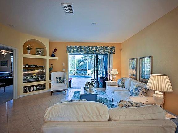 4th image of 3223 Village Ln