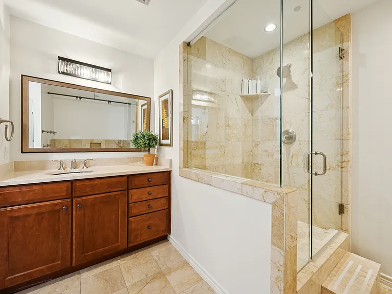 5909 Luther Ln #800 — Photo 9