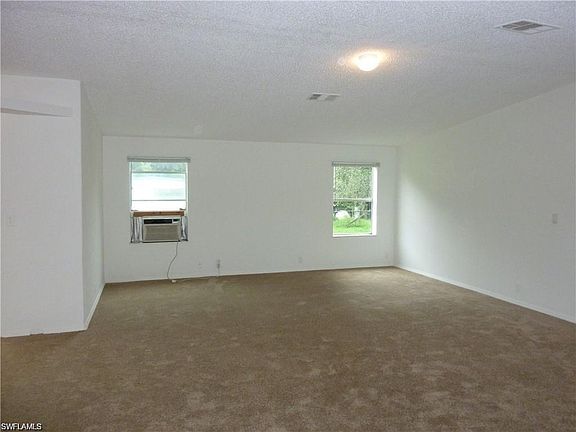 5th image of 8239 Tolles Dr