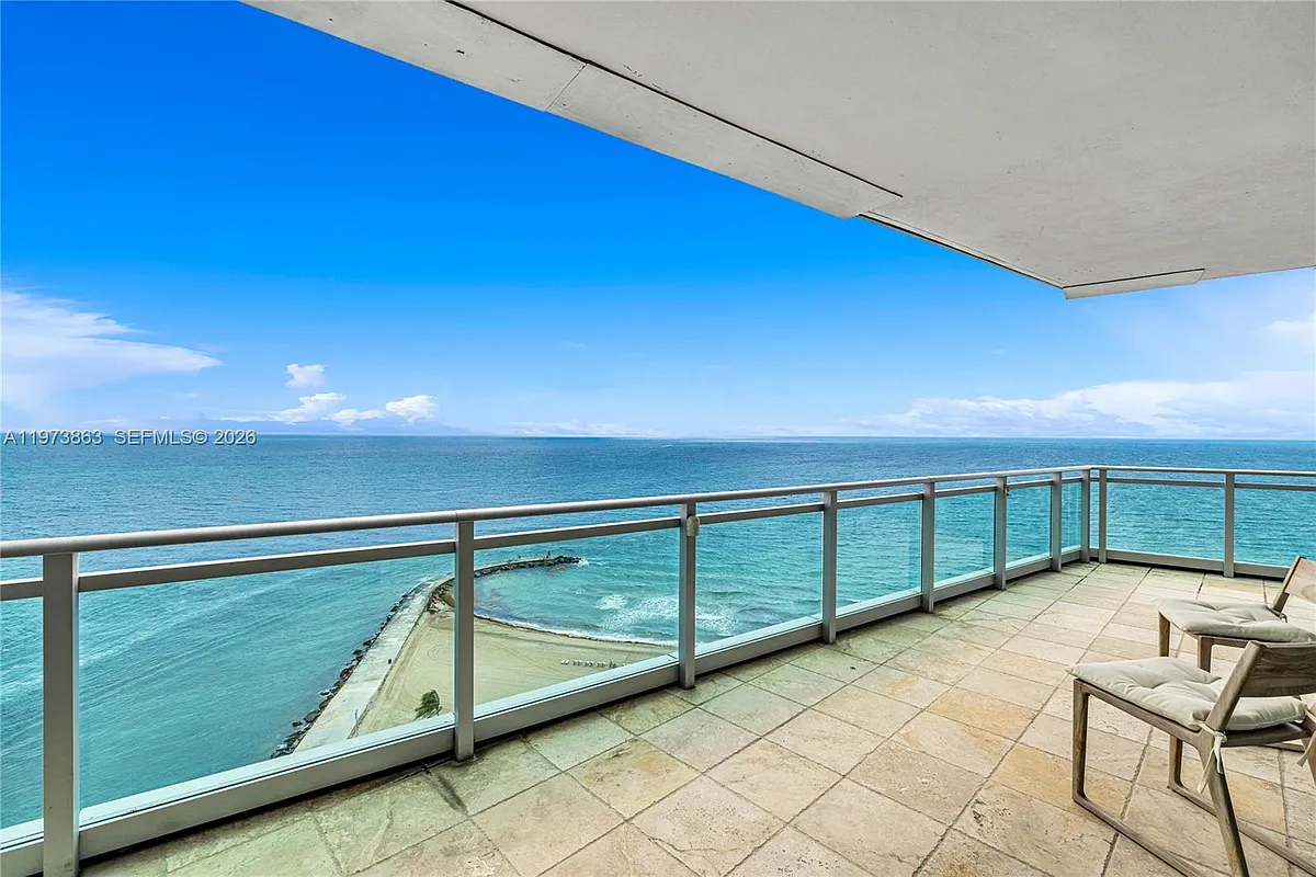 Building Photo - 10295 Collins Ave #1508